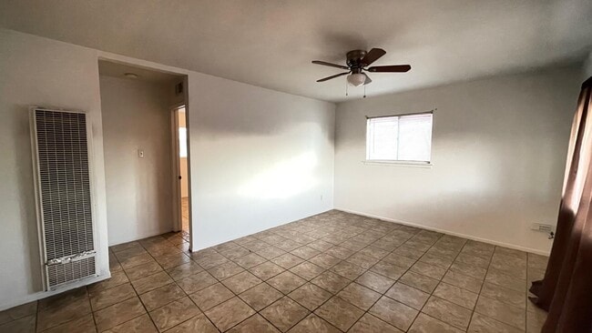 Building Photo - 9224 Montgomery Dr