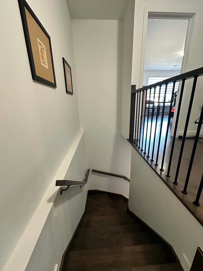 Building Photo - 3859 Rue Émile