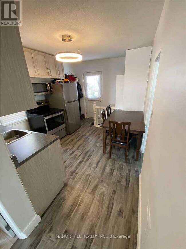 Photo du bâtiment - 929 Lakeshore Rd E