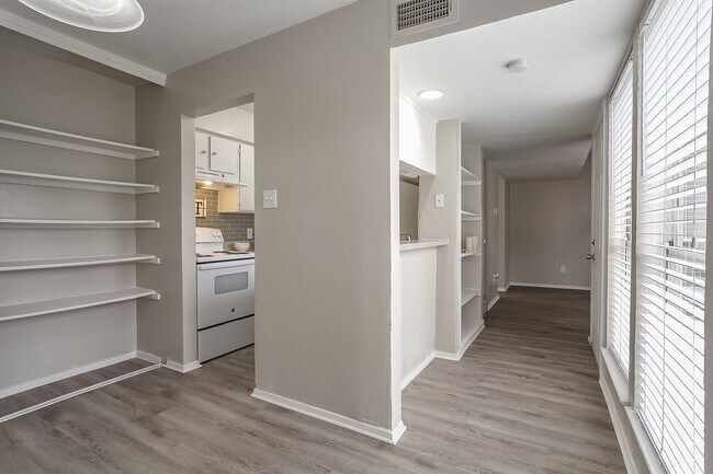 Foto del edificio - The Sherry Apartments