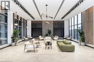 Building Photo - 15 Glebe St