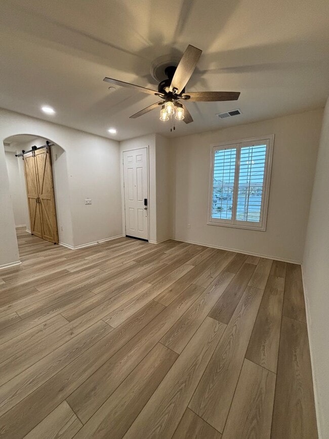 Foto del edificio - Beautiful New 4-Bedroom Home for Rent – Modern Living at Its Best!