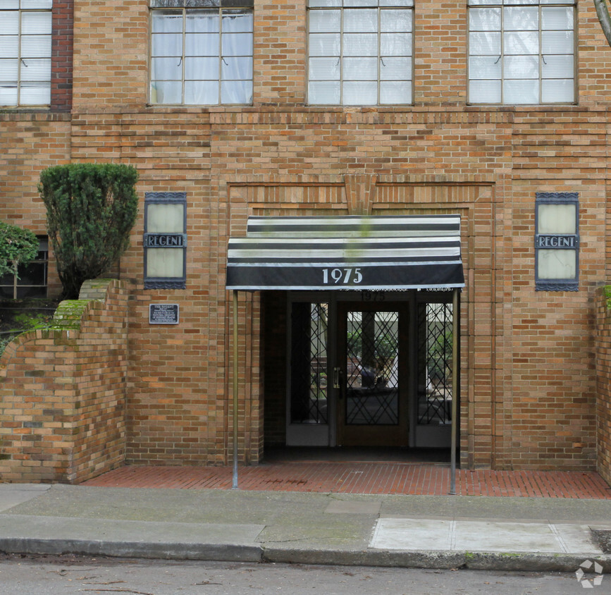 Entrance - Regent Apartments