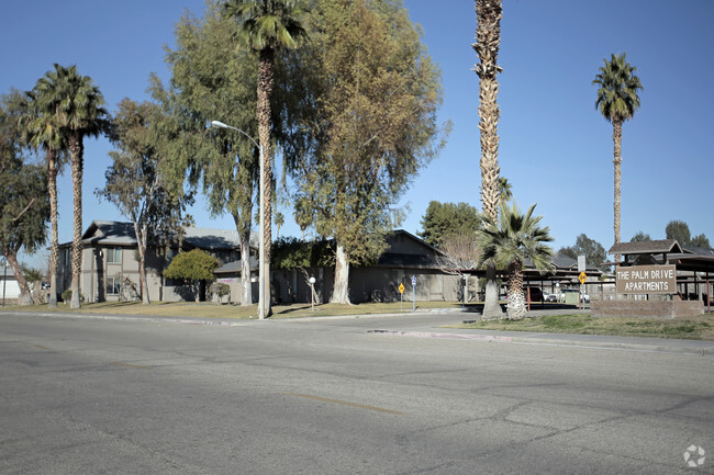 Foto del edificio - Palm Drive Apartments