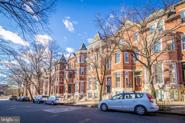 Foto del edificio - 2124 Bolton St