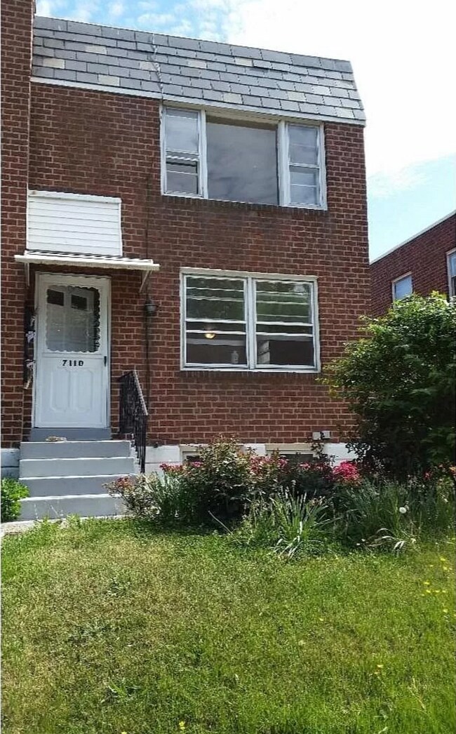 Foto del edificio - 7110 Clinton Rd