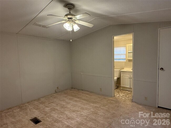 Foto del edificio - 6226 Glenn Teague Rd