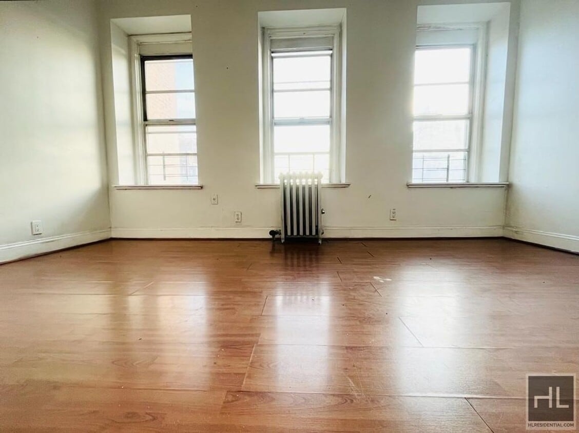Primary Photo - Your Front-Facing & Cozy 2 bedroom Apartme...
