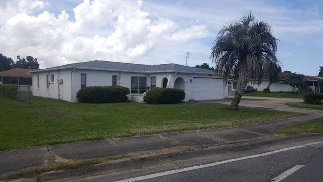 Building Photo - 7120 Embassy Blvd
