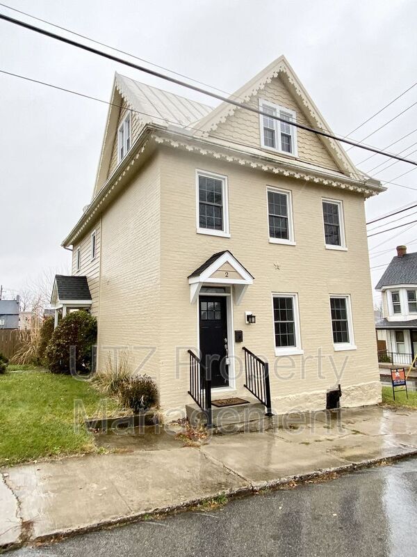 Primary Photo - 2 Webster St
