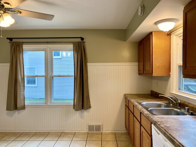 Foto del edificio - 3209 N 89th St