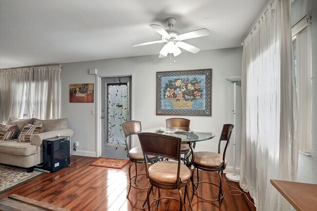 Foto del edificio - 288 Tuscany Ln