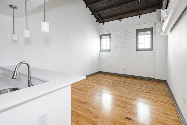 Building Photo - Lofts on 18th Street - New Construction!
