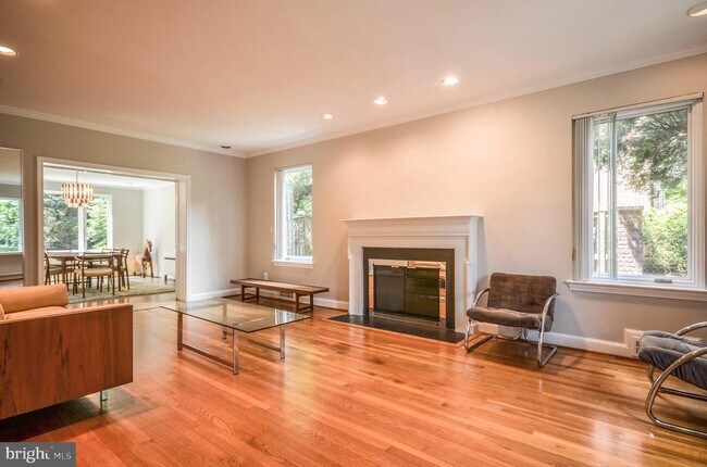 Foto del edificio - 3044 Davenport St NW