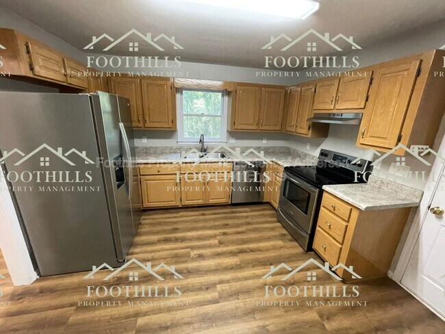 Foto del edificio - 214 Keithwood Dr
