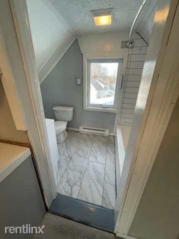 Foto del edificio - Studio, 1 bath House - 76 Beal St