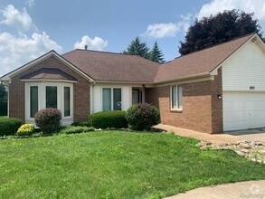 Building Photo - 90 Granada Dr