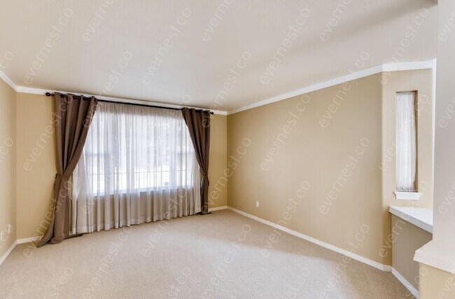 Building Photo - 15821 Crestrock Cir
