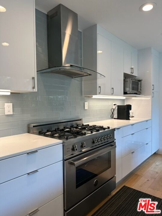 Building Photo - 4170 Del Mar Ave