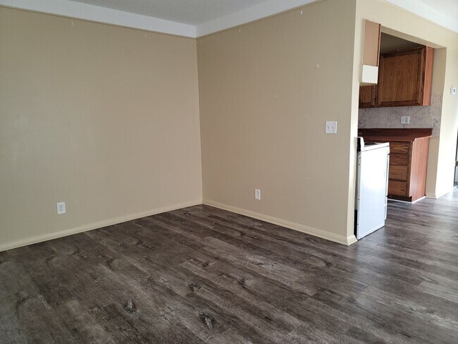 Foto del edificio - 16470 E 9 Mile Rd