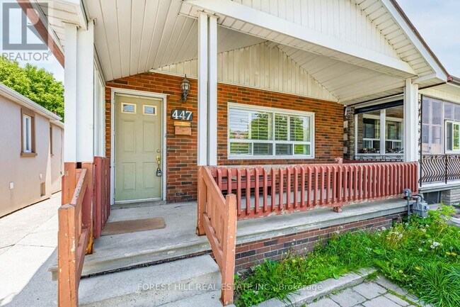 Building Photo - 447 Hopewell Ave