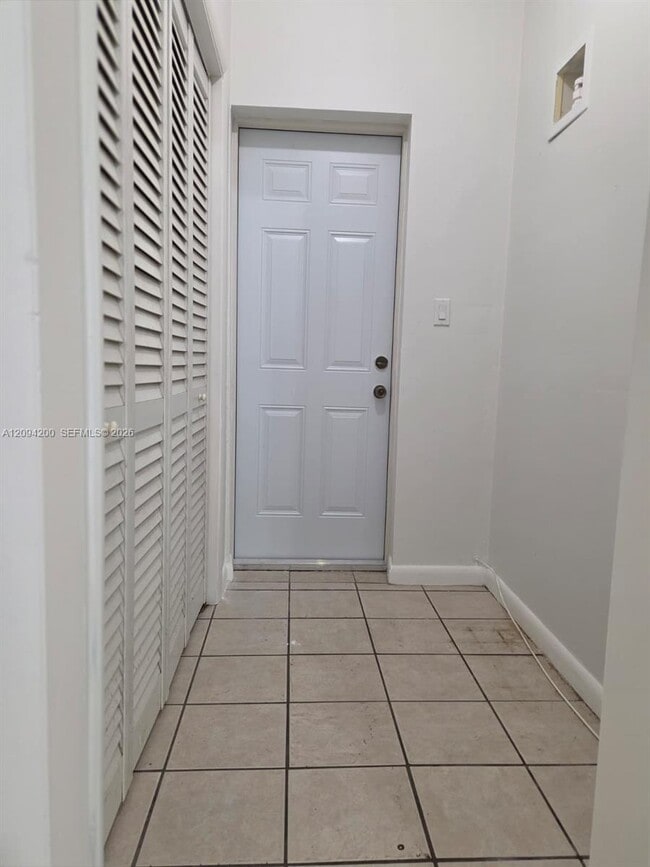 Foto del edificio - 9801 SW 13th Ct