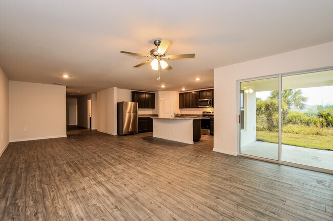 Foto del edificio - 187 Blackstone Dr