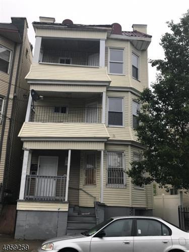 Primary Photo - 476 S 13th St