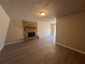 Building Photo - 255 Rustwood Dr