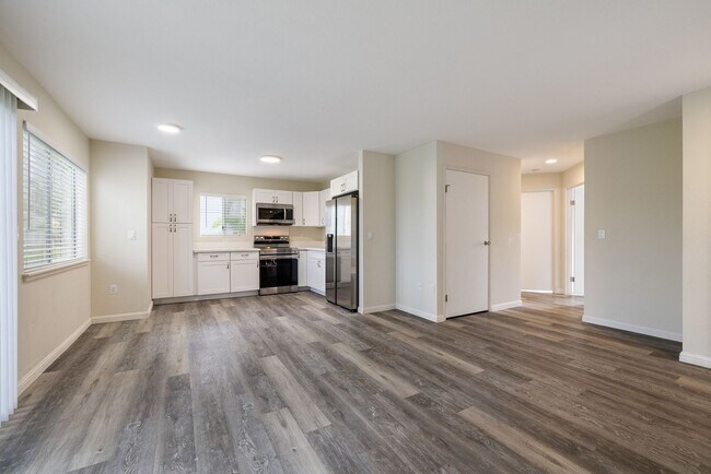 Foto del edificio - ~Pet Friendly - 2 bed /1 bath w/ 2 parking - Mililani Mauka~