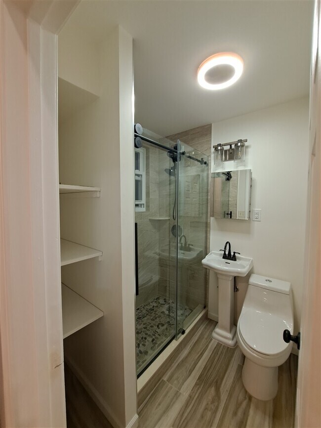 Foto del edificio - 213 53rd St