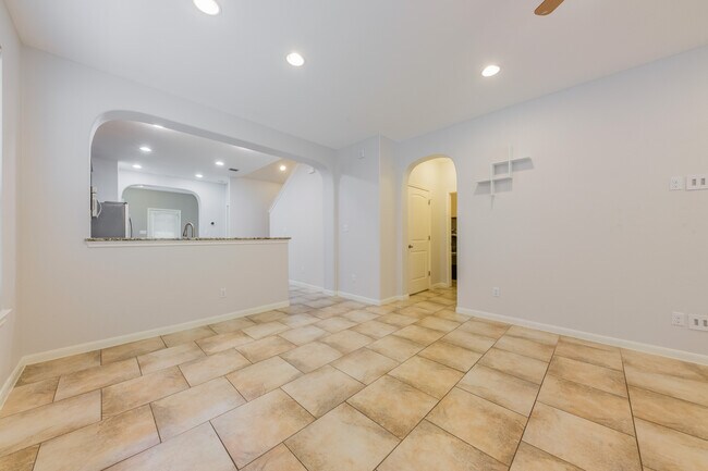 Foto del edificio - 1129 Salem Park Ct