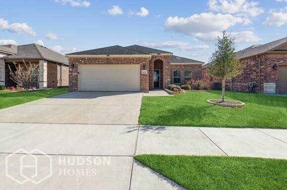 Primary Photo - NOW AVAILABLE! - 10420 Talus Dr, Fort Wort...
