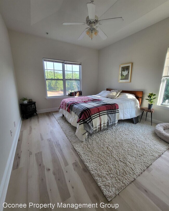 Foto del edificio - 2 br, 2 bath House - 3427 Town Creek Circl...