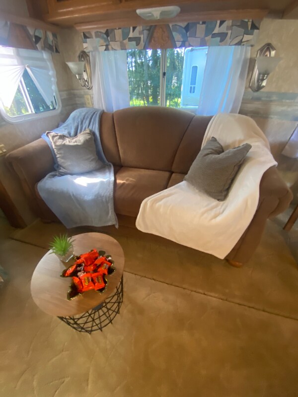 Foto del edificio - 127 Rimrock St
