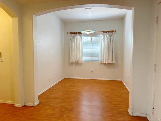 Building Photo - 7400 W Flamingo Rd