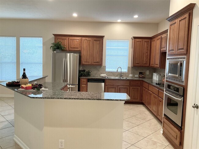 Building Photo - 6 Dragon Hill Pl