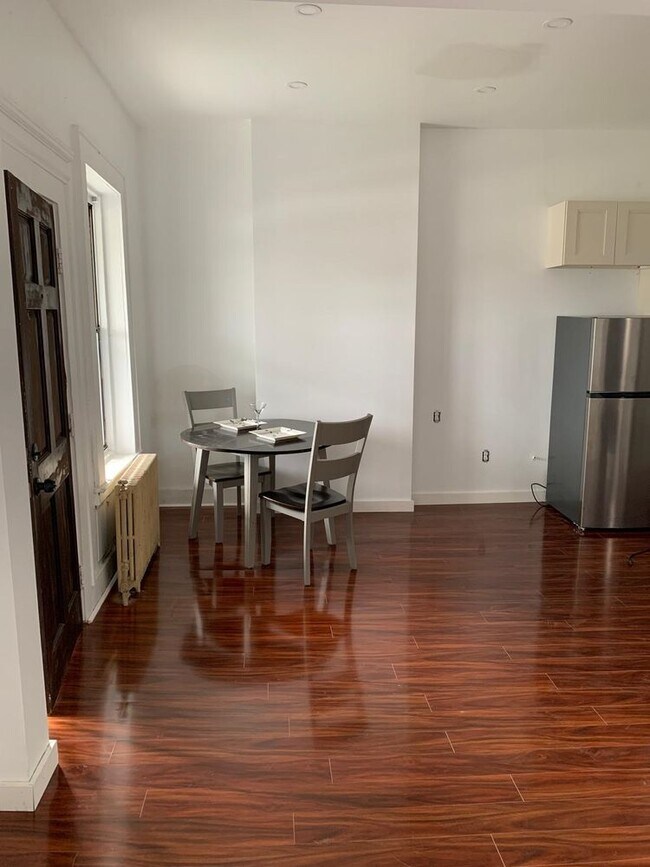 Foto del edificio - 131 64th St