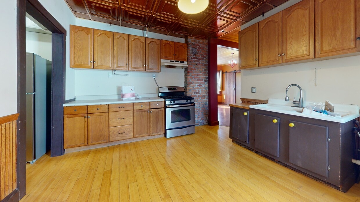 Foto principal - 12 Forest Hills St
