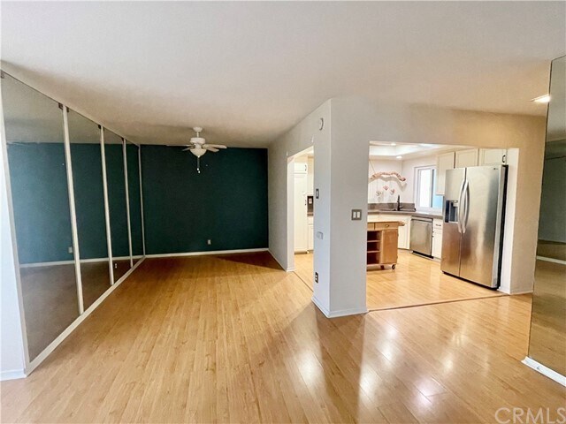 Building Photo - 2032 E Bermuda St