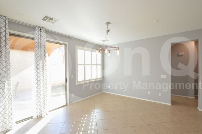 Foto del edificio - 2858 S Peel Dr