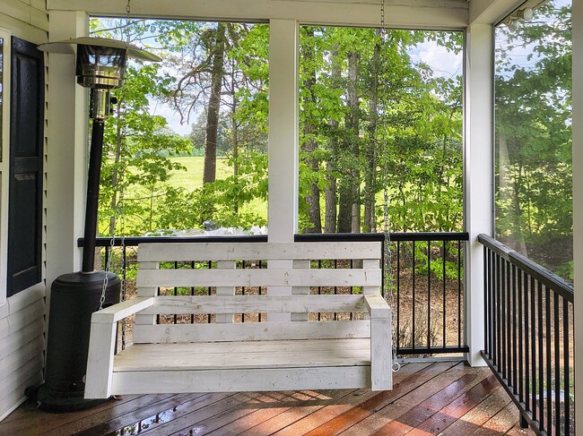 Foto del edificio - 5195 Old Gray Farm Ln