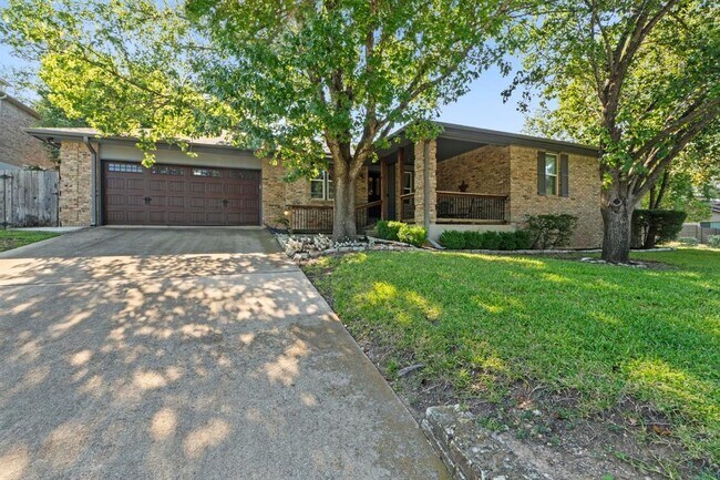 Foto del edificio - 10701 Leafwood Ln