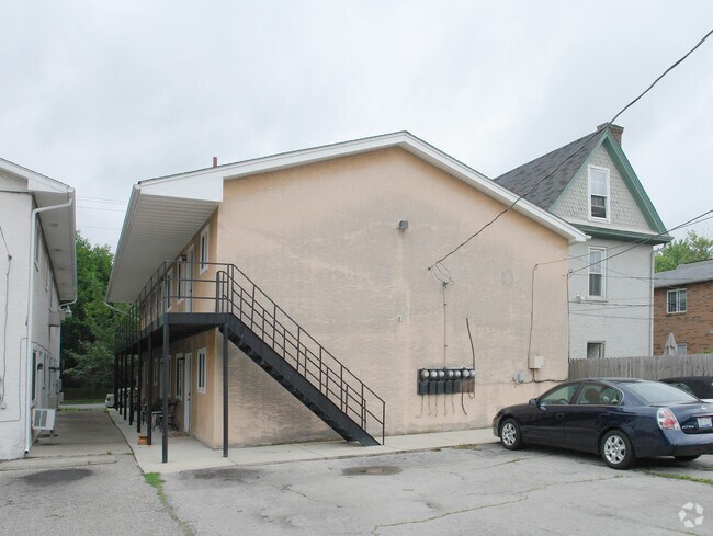 Building Photo - 101 W Starr Ave