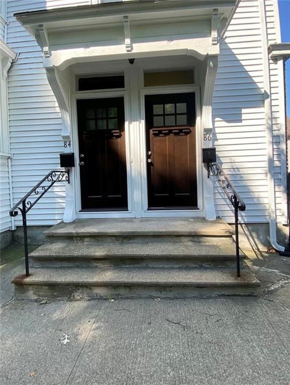 Building Photo - 84 Camp St