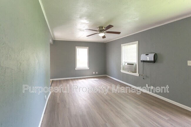 Foto del edificio - 3200 SW 20th St