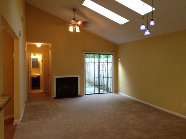 Building Photo - SOUTHWOOD