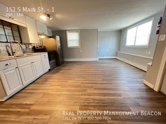 Building Photo - 153 S Main St