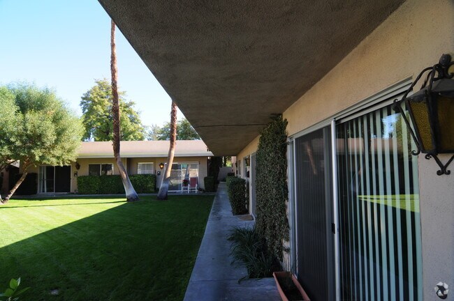 Foto del edificio - 45330 Ocotillo Dr