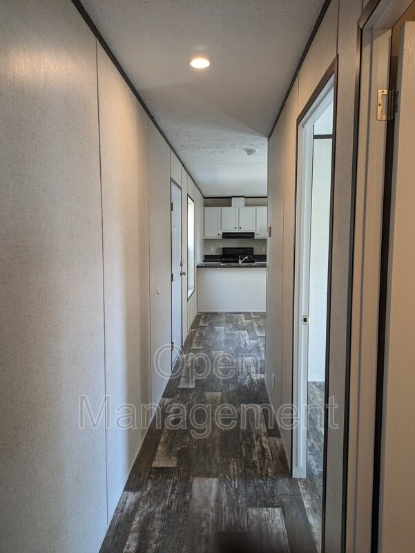 Building Photo - 4950 W Farm Rd 156